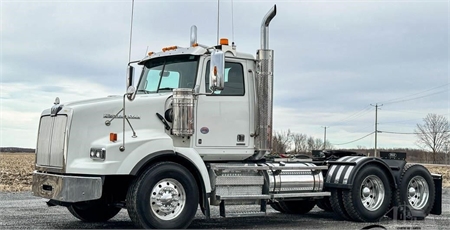 2018 WESTERN STAR 4900 TANDEM CAB AND CHASSIS,