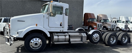 2018 KENWORTH T800 CAB AND CHASSIS