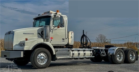 2018 WESTERN STAR 4900 TANDEM CAB AND CHASSIS, 
